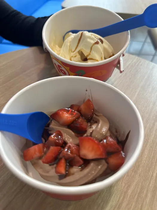 16 Handles Picture 3