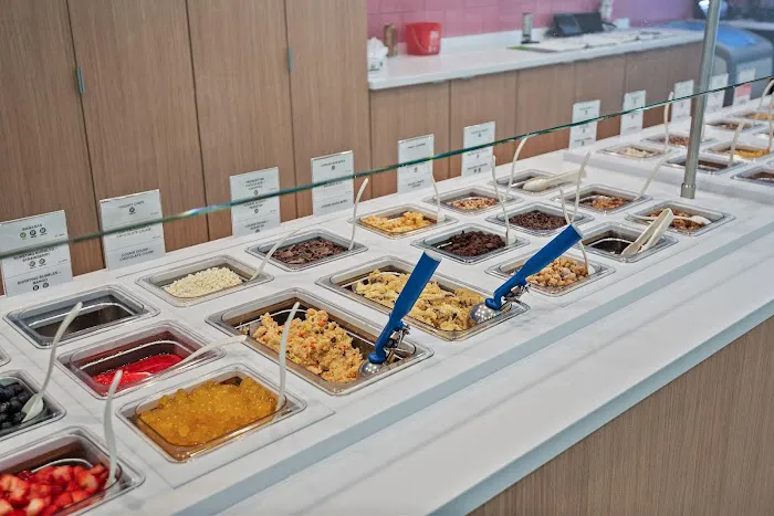 16 Handles Picture 7