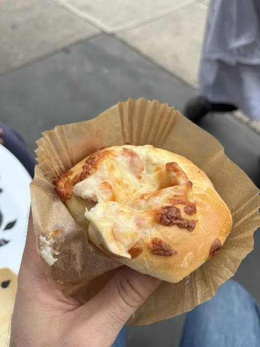 Le French Tart Picture 4