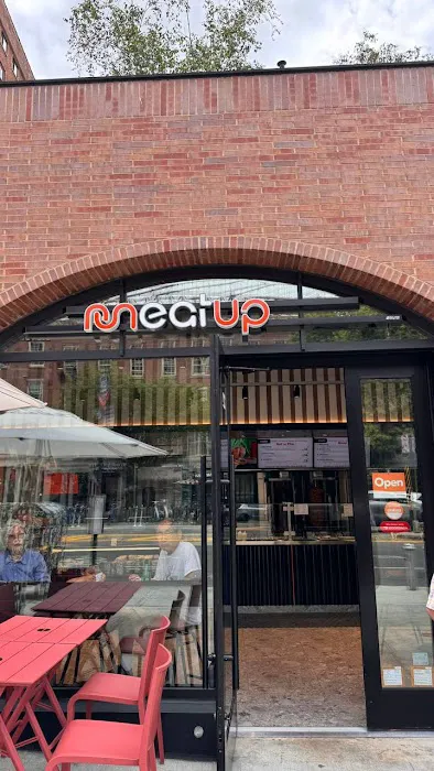 MeatUp Dumbo - Halal Turkish - Mediterranean Restaurant Picture 1