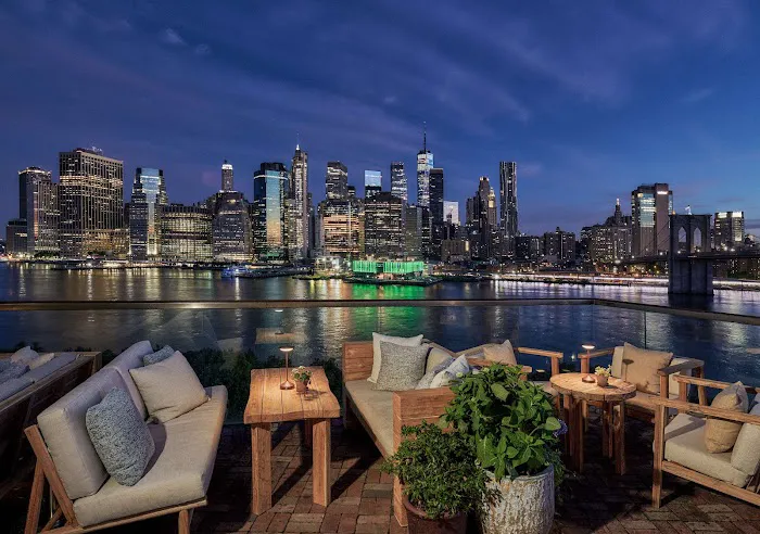 Harriet's Rooftop Picture 6