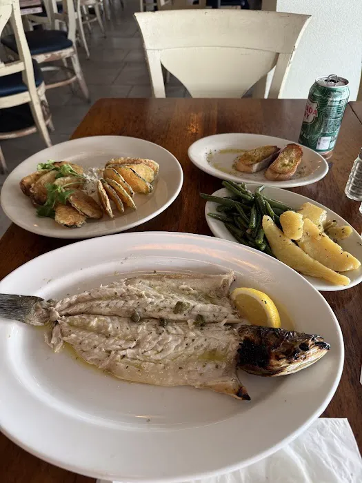 Agora Taverna Picture 3