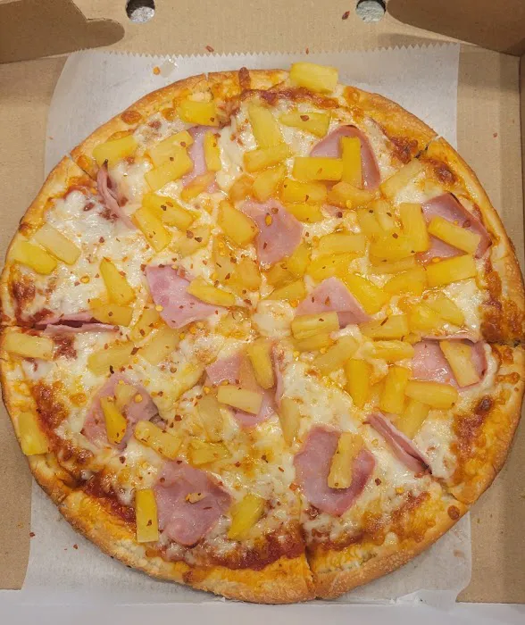 Singas Famous Pizza Picture 3