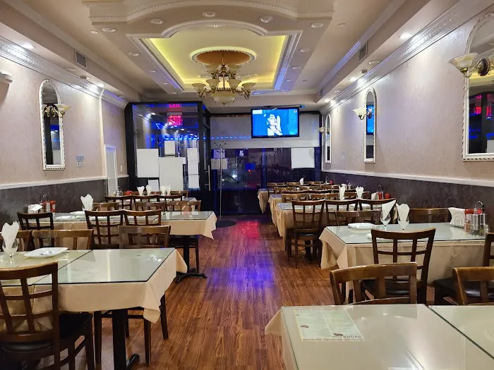 Salute Restaurant Picture 1