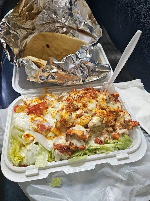Nisar’s Halal Food Cart Picture 5