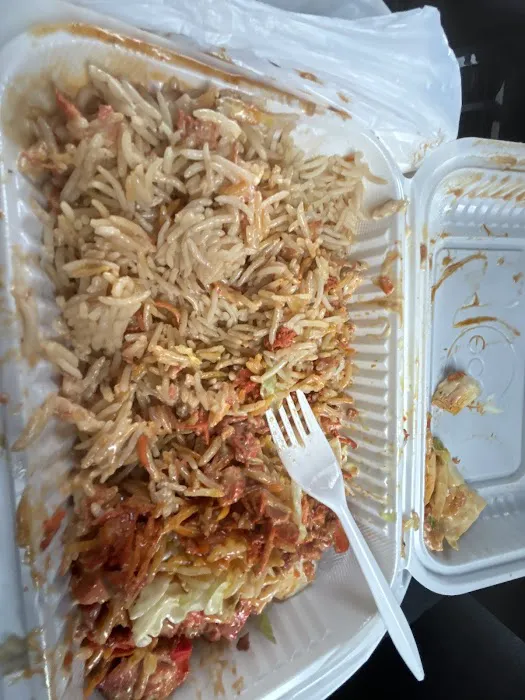 Nisar’s Halal Food Cart Picture 2