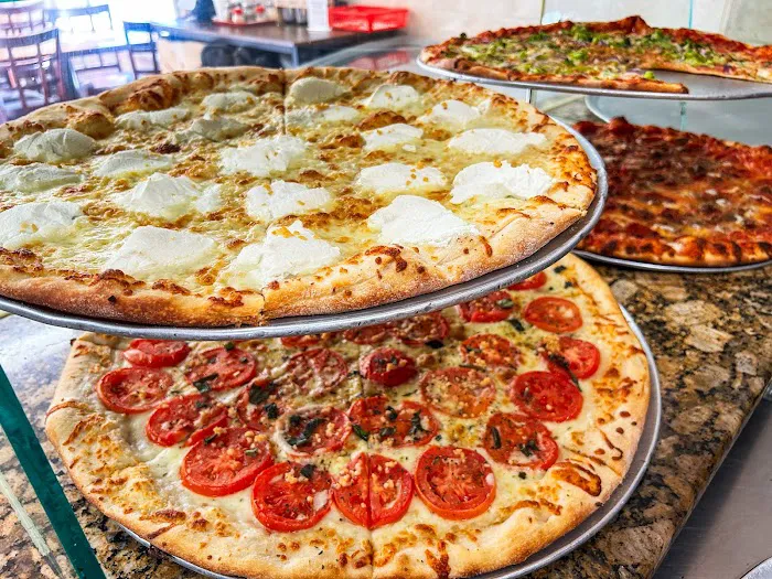 Lillian Pizzeria Picture 2