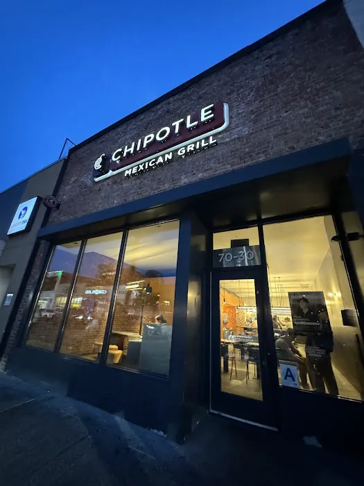 Chipotle Mexican Grill Picture 1