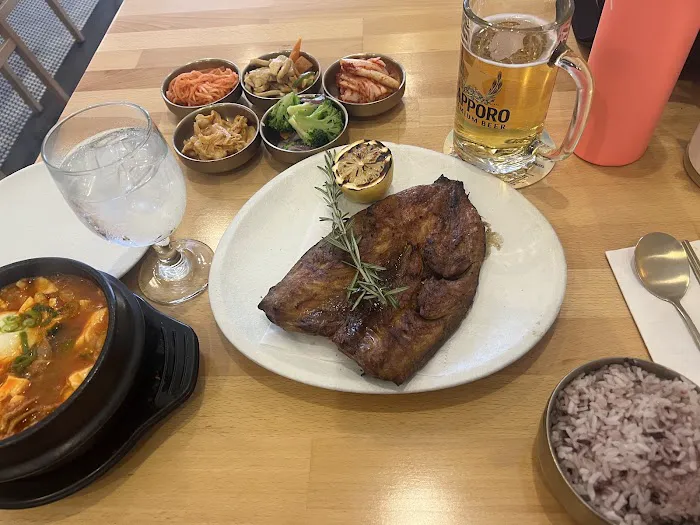 Kuku Korean Cuisine Forest Hills Picture 6