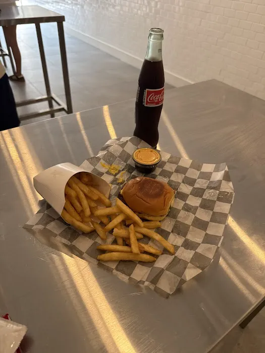 7th Street Burger Forest Hills Picture 7