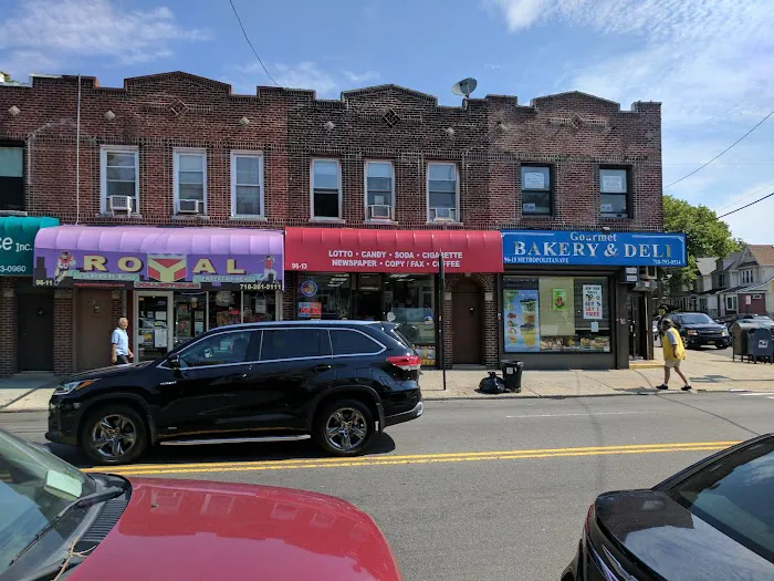 Gourmet Bakery & Deli Picture 4