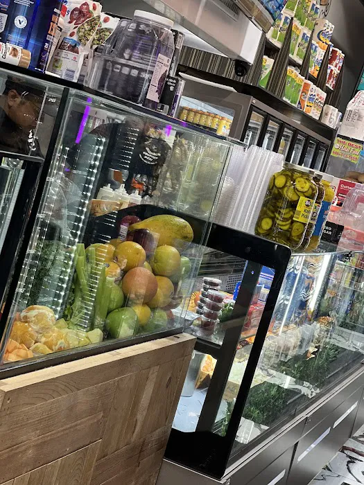 The Ville Gourmet Deli Picture 5