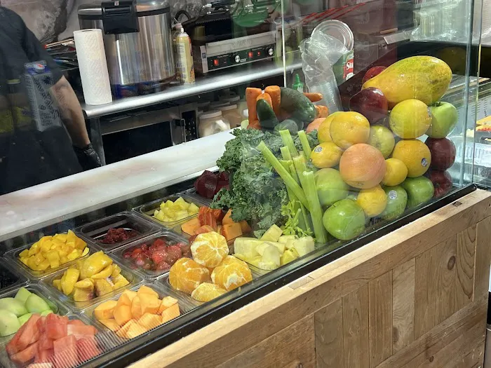 The Ville Gourmet Deli Picture 9