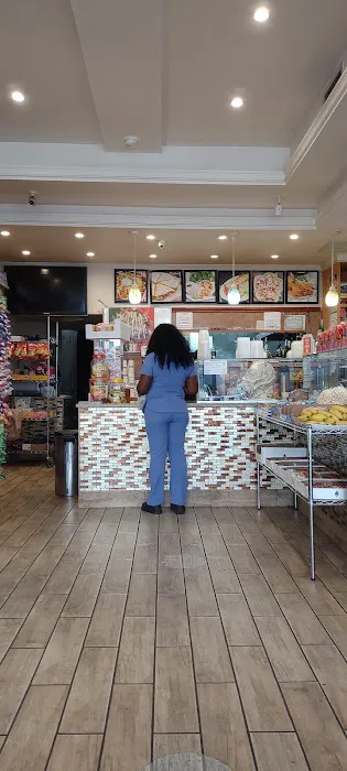 Max's Deli Picture 5