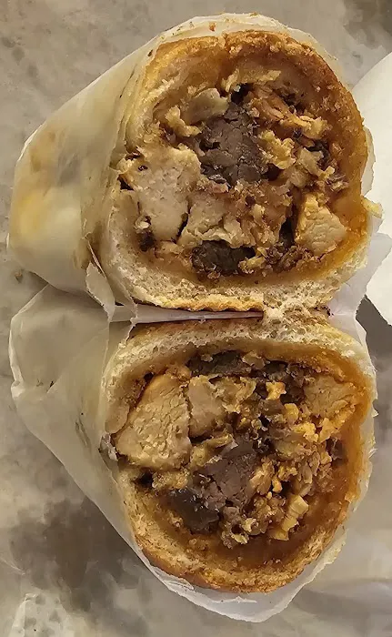 Tio Mini-Market and Grill Picture 3