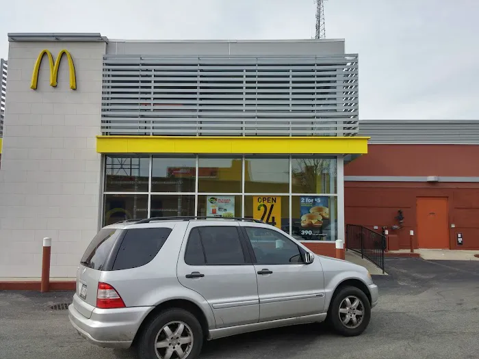 McDonald's Picture 2