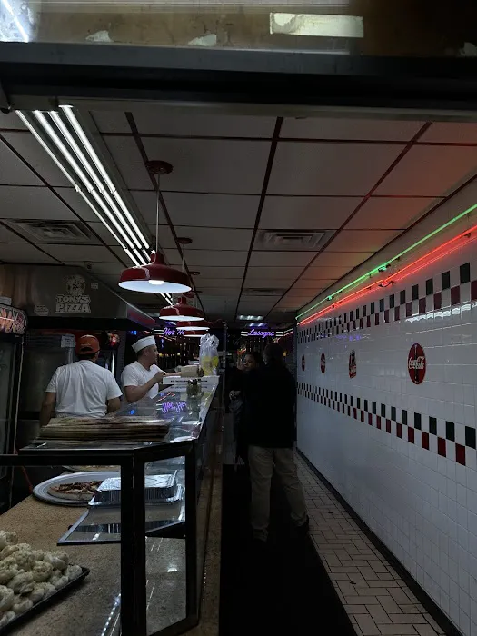 Tony's Pizza Picture 6