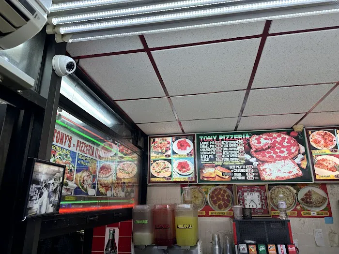 Tony's Pizza Picture 8