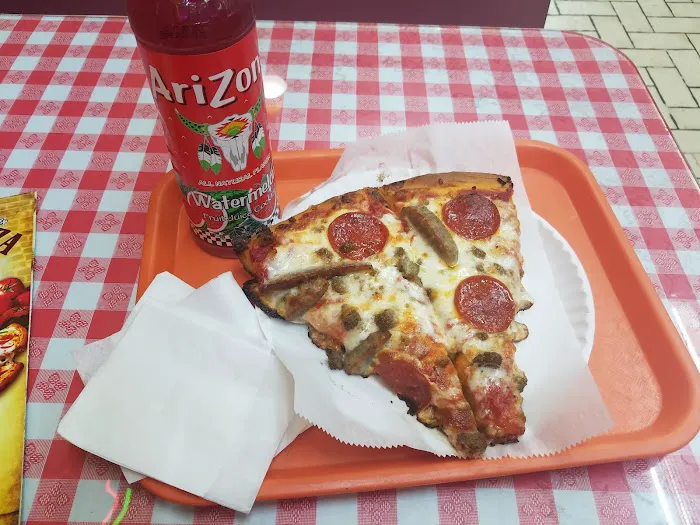 Tony's Pizza Picture 10