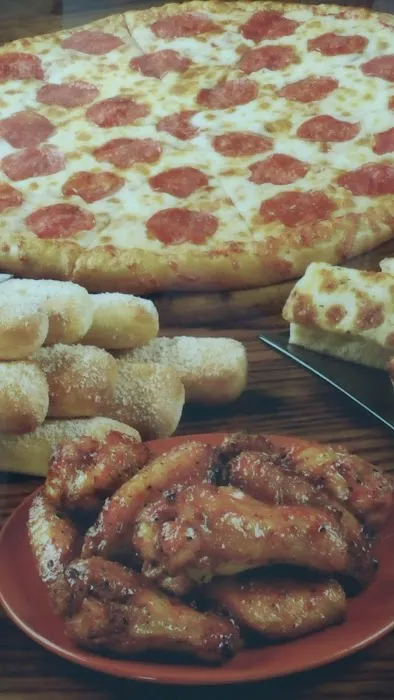 Little Caesars Pizza Picture 3
