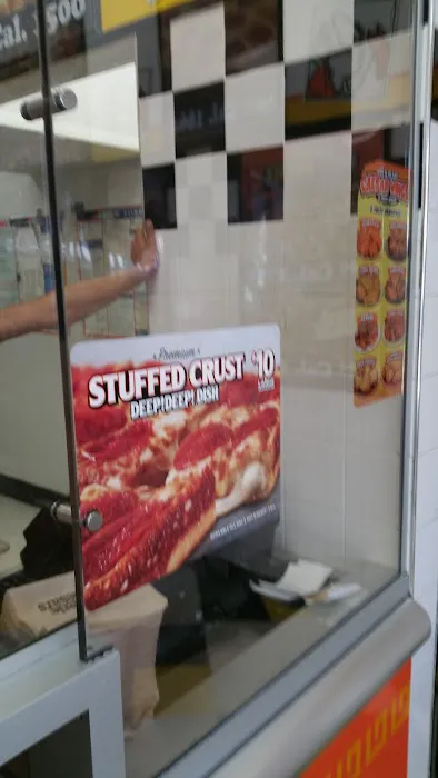 Little Caesars Pizza Picture 7