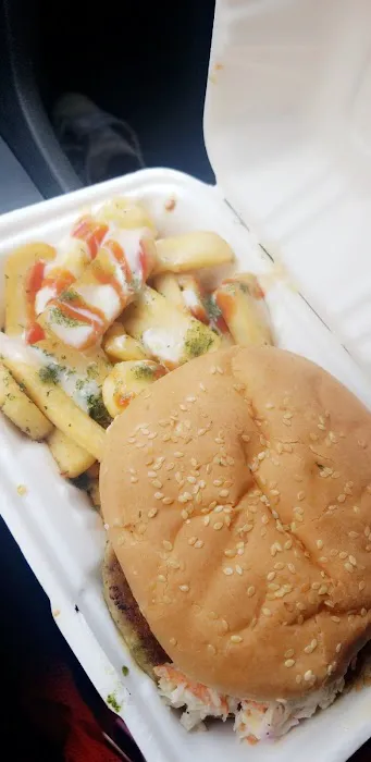 Island Burger Picture 3