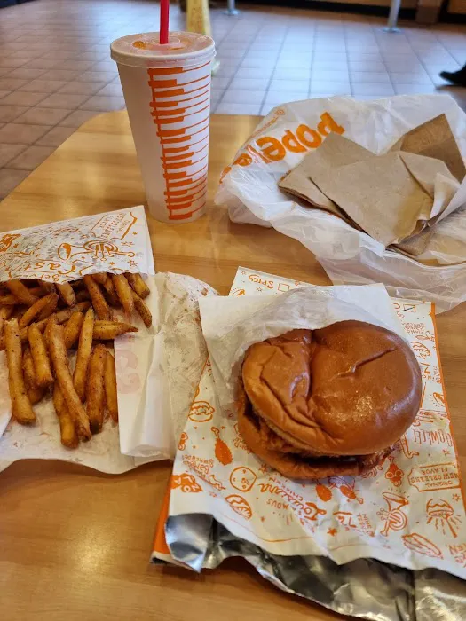 Popeyes Louisiana Kitchen Picture 6