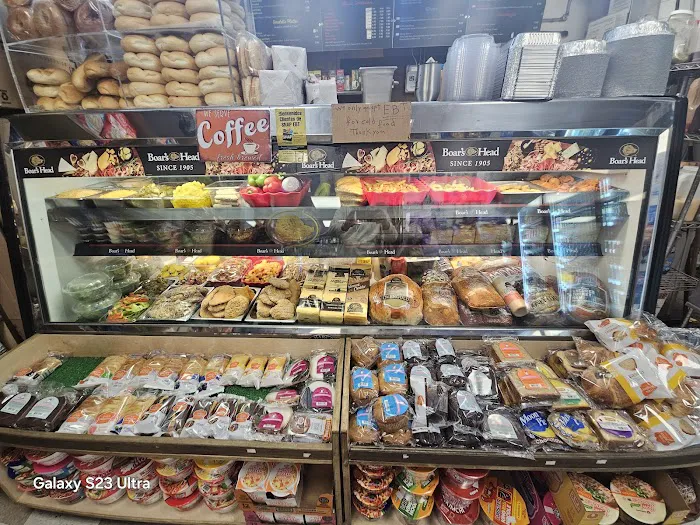 Good deli Picture 10