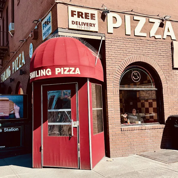 Smiling Pizzeria Picture 10