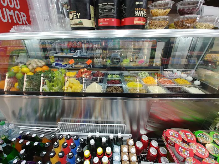 Deli & Grill Juice Bar Picture 5