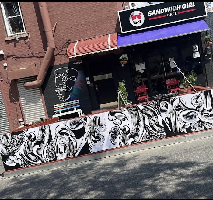 Sandwich Girl Cafe Picture 3