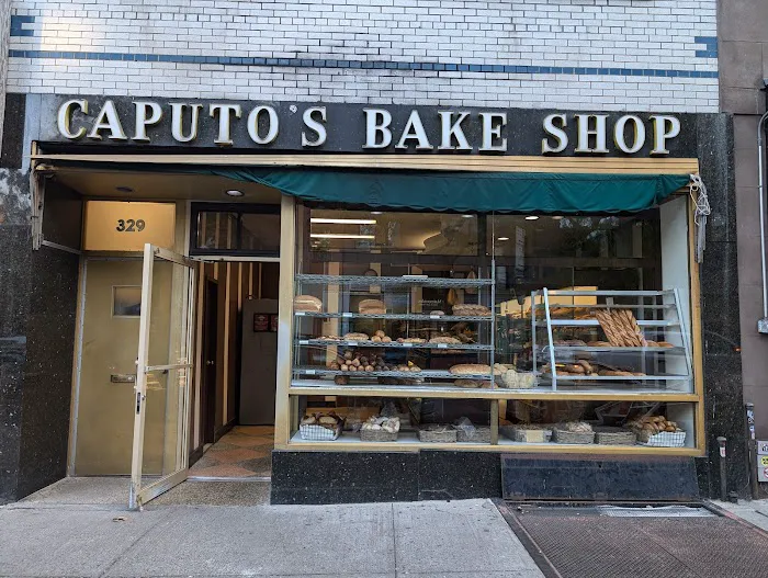 Caputo's Sweet & Cake Shop Picture 7