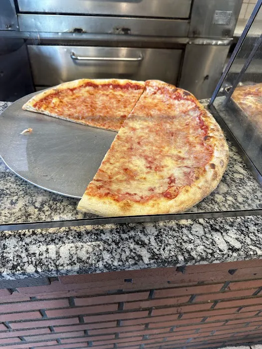 Giardini Pizza Picture 6
