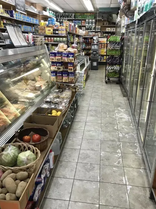 QF Smith Street Deli & Grocery Picture 6