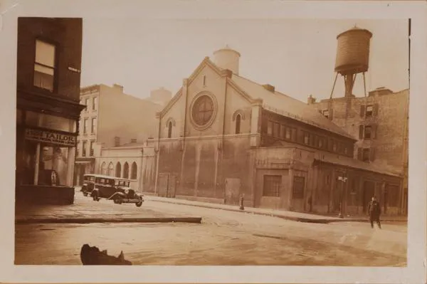 Cobble Hill Deli & Convenience Picture 2