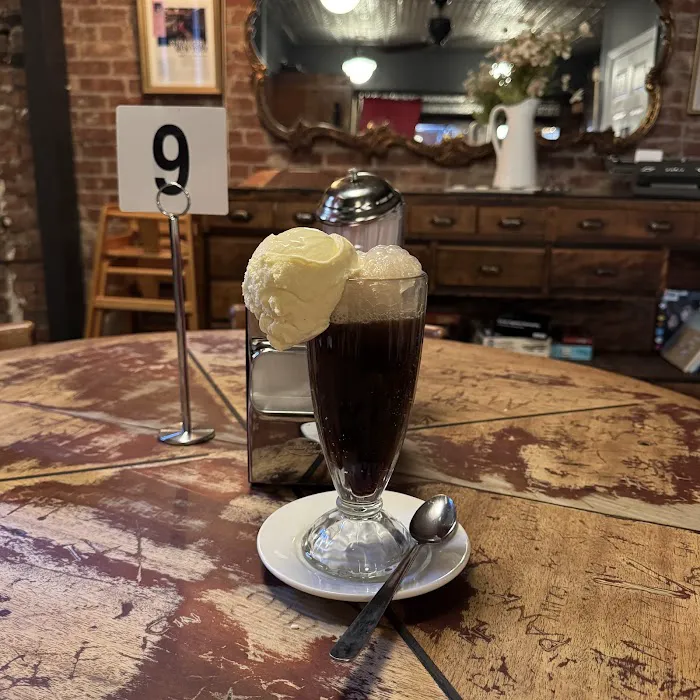 Brooklyn Farmacy & Soda Fountain Picture 1