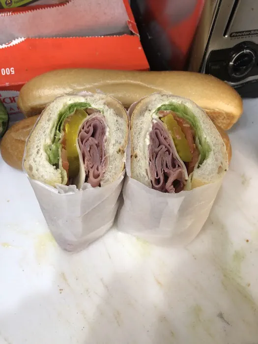 Garden Gourmet Deli & Grill Picture 1