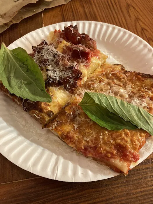 Nate’s Detroit Pizza Picture 9