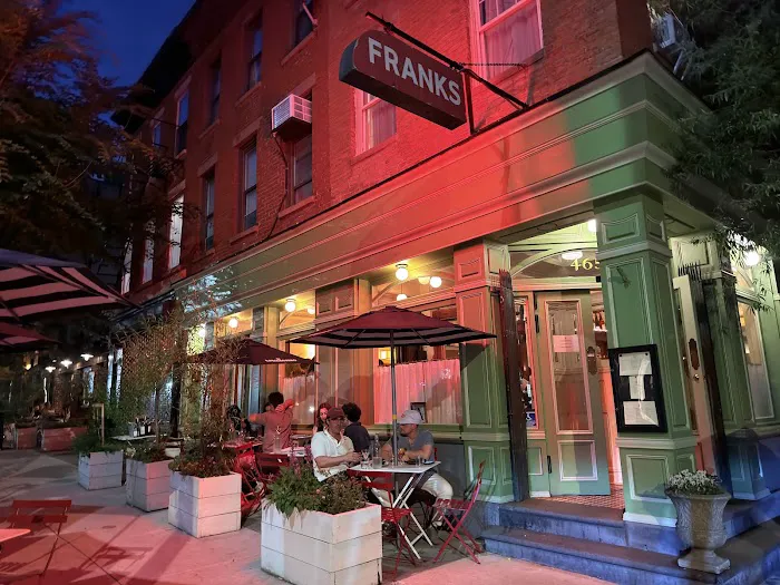 F&F Restaurant and Bar Picture 9