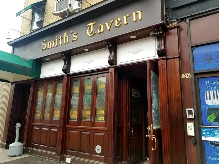 Smith's Tavern Picture 2