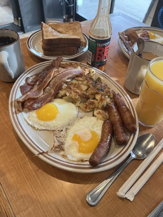 Fifth Avenue Diner Picture 4