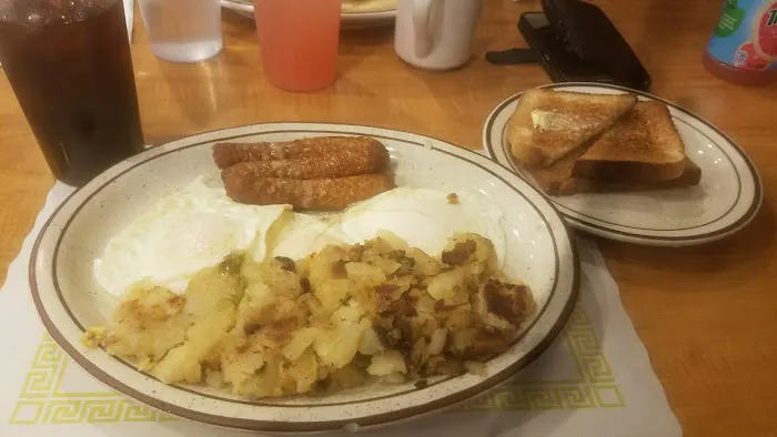 Fifth Avenue Diner Picture 5