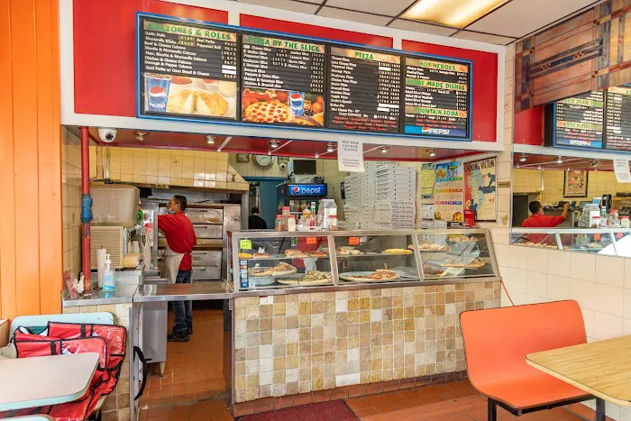 Emilio's Pizza Picture 8
