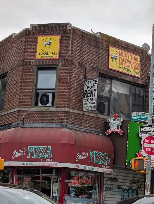 Emilio's Pizza Picture 5