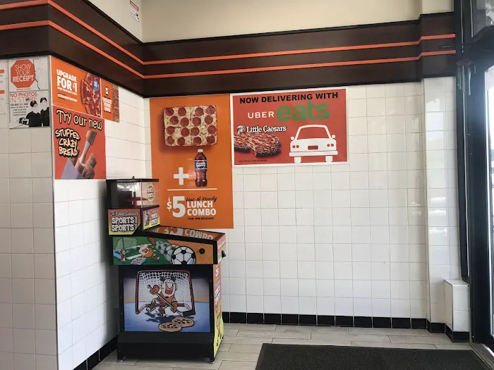 Little Caesars Pizza Picture 1