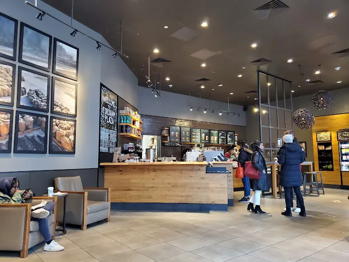 Starbucks Picture 3
