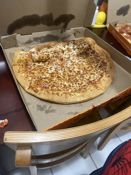 Little Caesars Pizza Picture 10