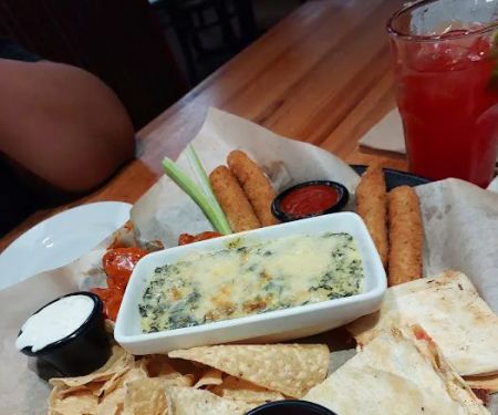 Applebee's Grill + Bar