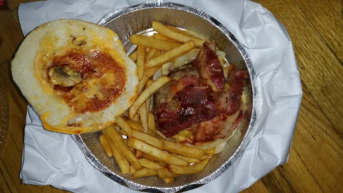 Simon's Deli & Bagels Picture 1