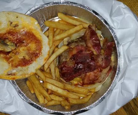 Simon's Deli & Bagels